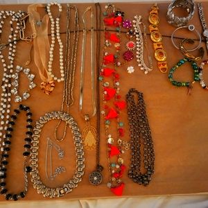 Asorted Jewlery lot, or each peice separately (inquire specific item in message)